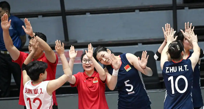 btGiF, 现人才井喷