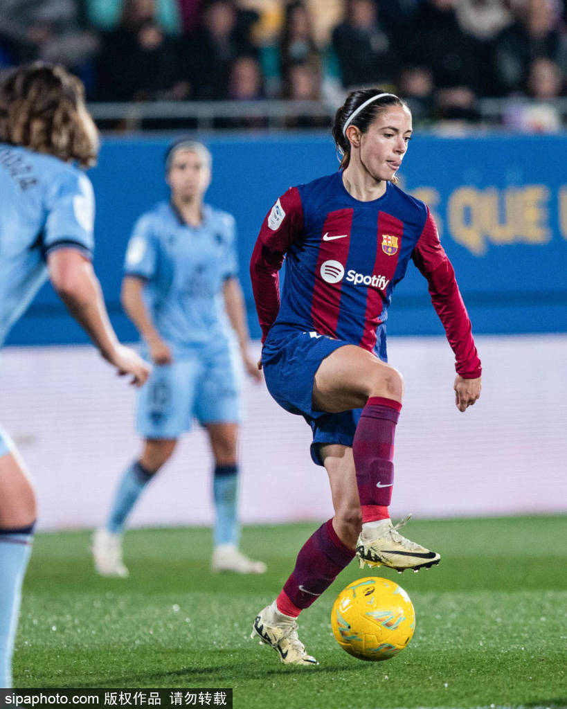 一种传奇的, 她的整体形, 功绝非偶然