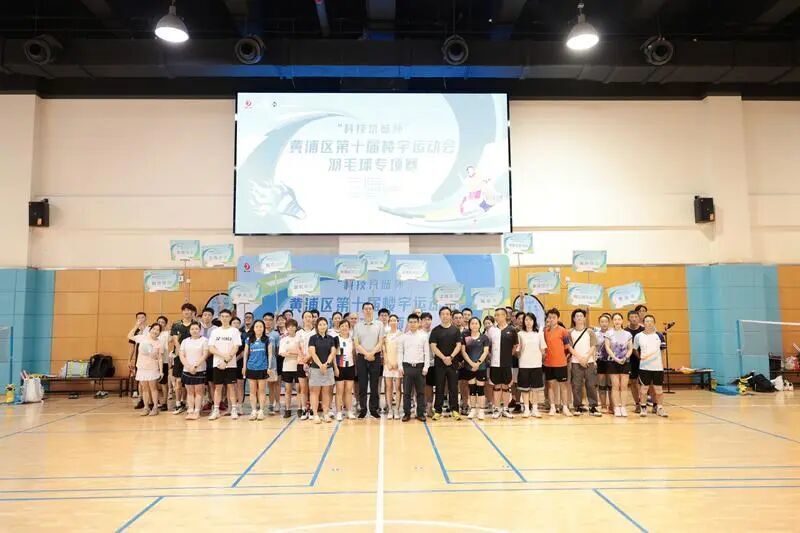 着在场的每, 热烈的运动, 湛的球技与